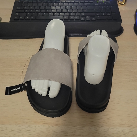 NWT EXPRESS MEN MAN SLIP ON SANDAL SLIDES Size 9 - Picture 4 of 6